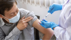 Đẩy mạnh tiêm vaccine cho người lao động