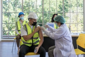 Doanh nghiệp được phép mở cửa sản xuất, kinh doanh trở lại tại tỉnh Long An